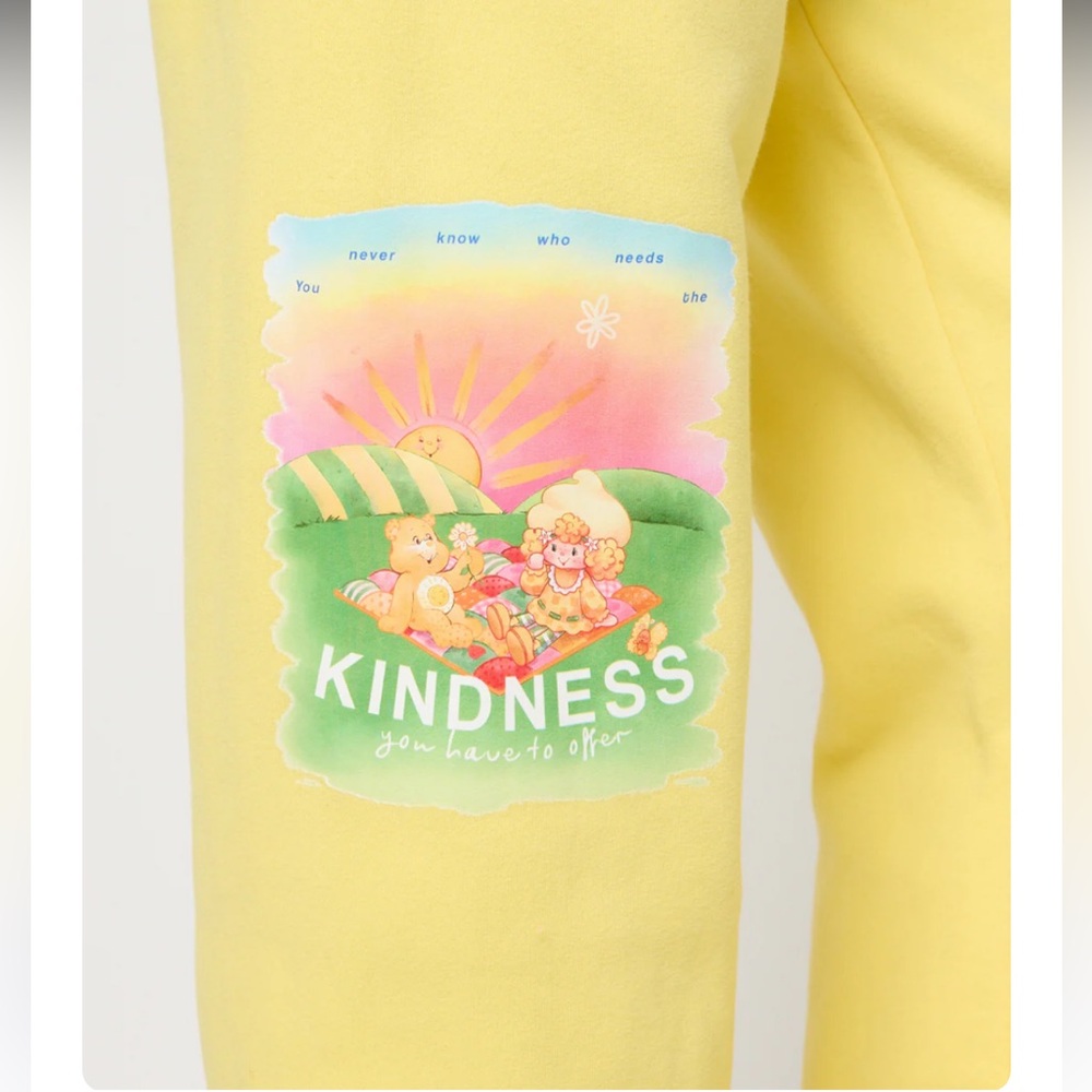NWT L Samii Ryan Care Bears & Strawberry Shortcake Offer Kindness Yellow Joggers - Picture 5 of 10
